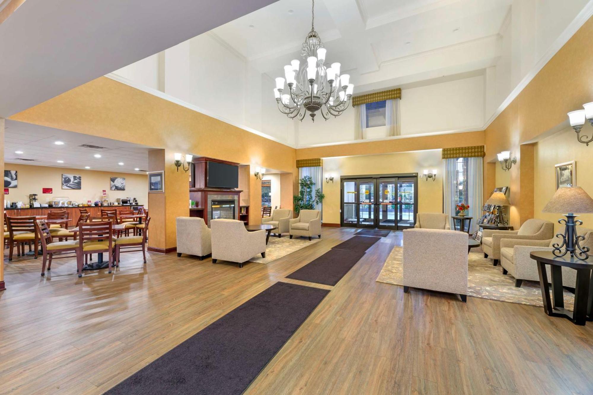 Best Western Plus Victor Inn & Suites Exteriér fotografie